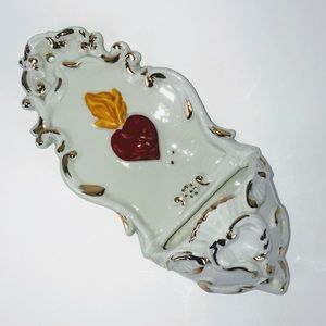 Ceramic holy water stoup Heart of Jesus, white ceramic and 14 k gold accents